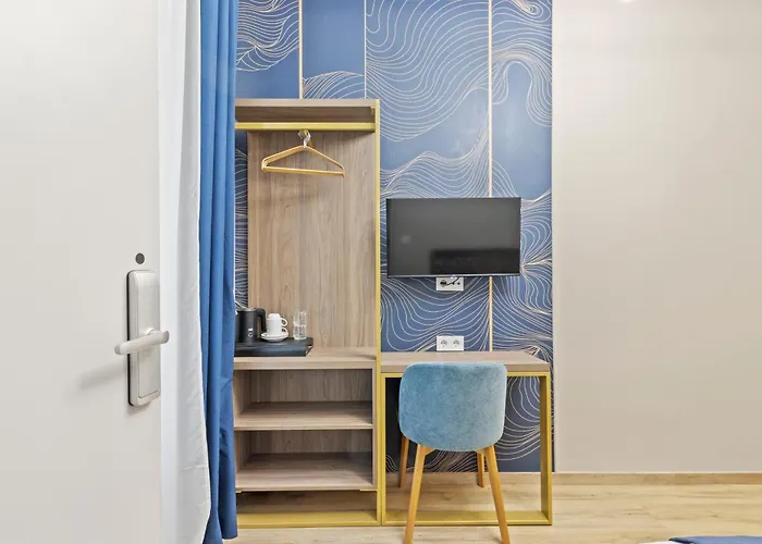 Odeon Near Nestroyplatz With Self Check-in & Private External Bathroom Відень