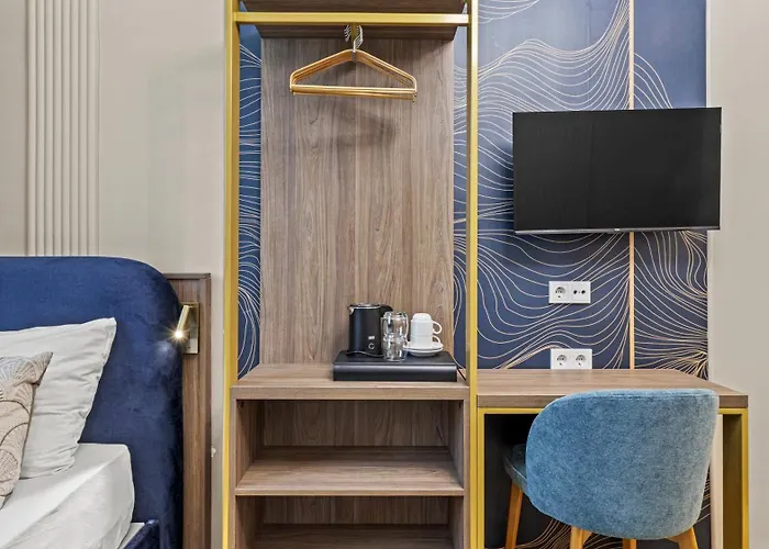 Odeon Near Nestroyplatz With Self Check-in & Private External Bathroom Відень