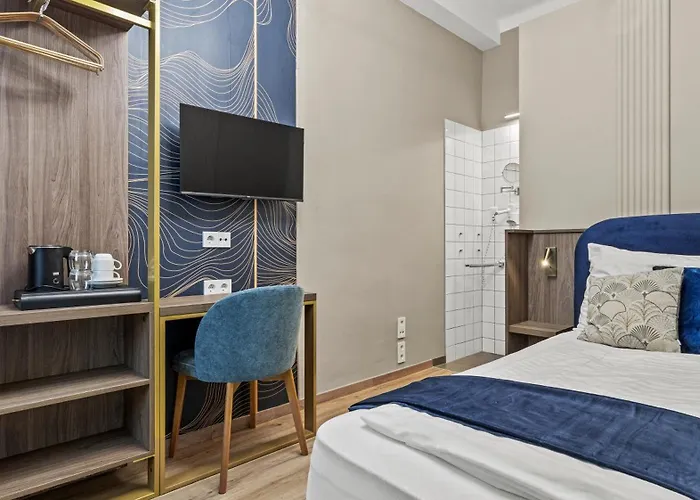 Odeon Near Nestroyplatz With Self Check-in & Private External Bathroom * Відень